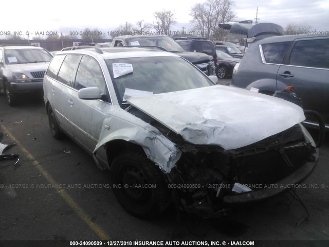 WVWWH63B33E213860 - 2003 VOLKSWAGEN PASSAT GLX 白色 照片 1