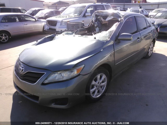 4T4BF3EK1BR096057 - 2011 TOYOTA CAMRY SE/LE/XLE GRAY photo 2