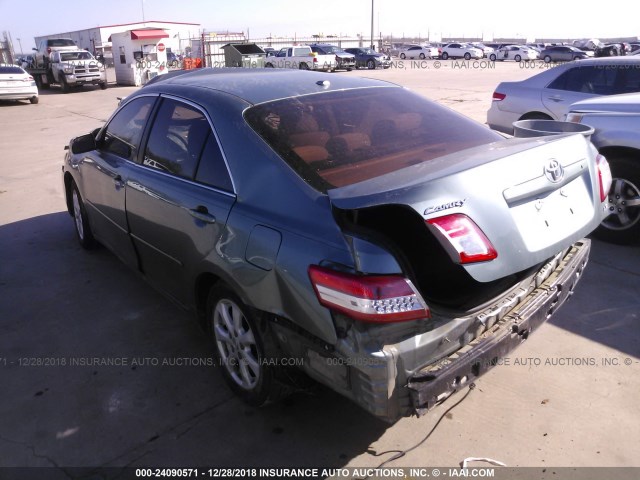 4T4BF3EK1BR096057 - 2011 TOYOTA CAMRY SE/LE/XLE GRAY photo 3