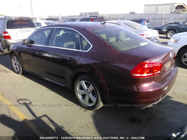 1VWBH7A30DC083529 - 2013 VOLKSWAGEN PASSAT SE MAROON photo 3