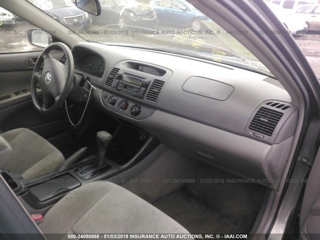 4T1BE32K54U899426 - 2004 TOYOTA CAMRY LE/XLE/SE GRAY photo 5