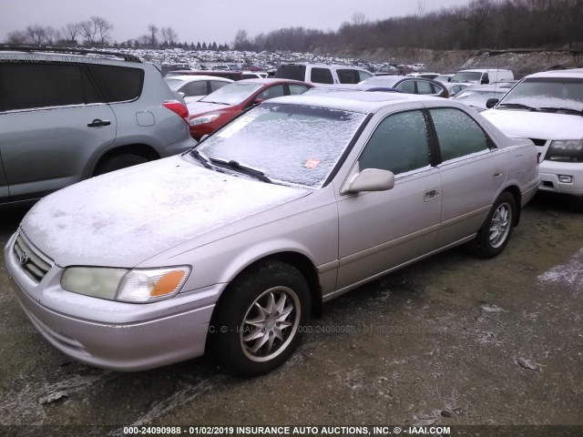 4T1BG22K61U030866 - 2001 TOYOTA CAMRY CE/LE/XLE SILVER photo 2