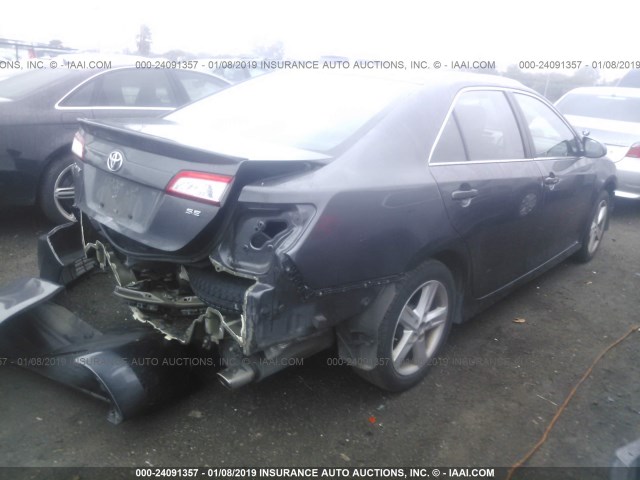 4T1BF1FK2DU280326 - 2013 TOYOTA CAMRY L/SE/LE/XLE ნაცრისფერი ფოტო 4