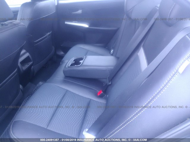 4T1BF1FK2DU280326 - 2013 TOYOTA CAMRY L/SE/LE/XLE ნაცრისფერი ფოტო 8