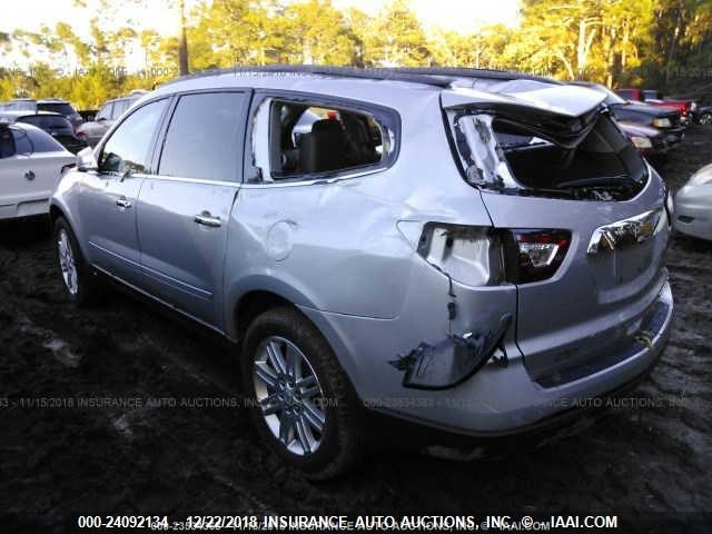 1GNKRGKD2EJ150546 - 2014 CHEVROLET TRAVERSE LT SILVER photo 3