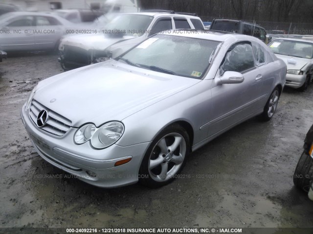 WDBTJ65J25F161029 - 2005 MERCEDES-BENZ CLK 320C SILVER photo 2