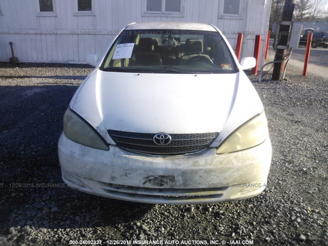 4T1BE32K13U230357 - 2003 TOYOTA CAMRY LE/XLE/SE WHITE photo 6