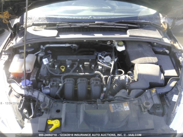 1FADP3K26JL283555 - 2018 FORD FOCUS SE შავი ფოტო 10