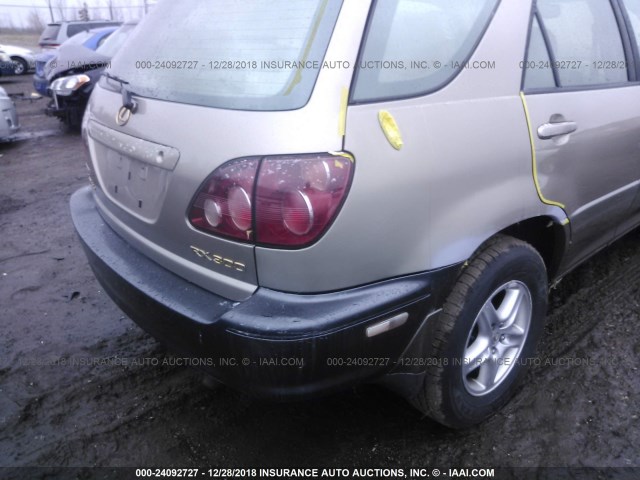 JT6GF10U9Y0055412 - 2000 LEXUS RX 300 BEIGE photo 6