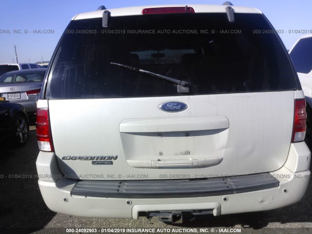 1FMFU19575LA55209 - 2005 FORD EXPEDITION LIMITED WHITE photo 6