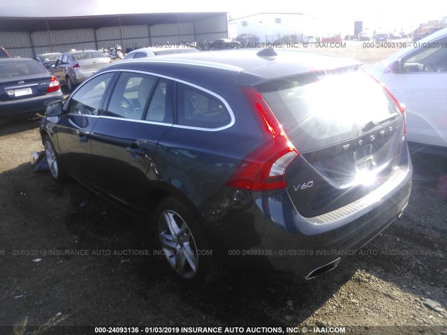 YV140MEK7F1261612 - 2015 VOLVO V60 PREMIER BLUE photo 3