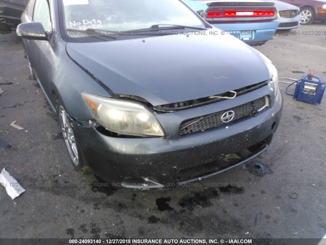 JTKDE177260073089 - 2006 TOYOTA SCION TC 灰色 照片 6
