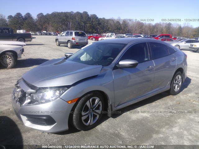 19XFC2F53JE022826 - 2018 HONDA CIVIC LX ვერცხლისფერი ფოტო 2