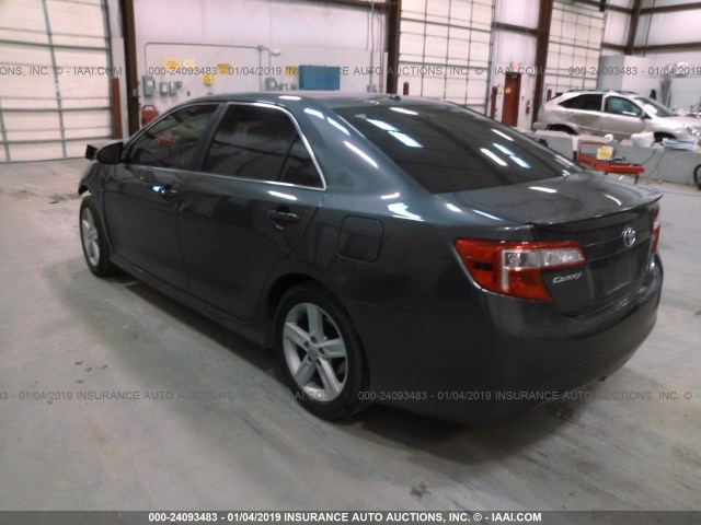 4T1BF1FK8CU127674 - 2012 TOYOTA CAMRY SE/LE/XLE 灰色 照片 3