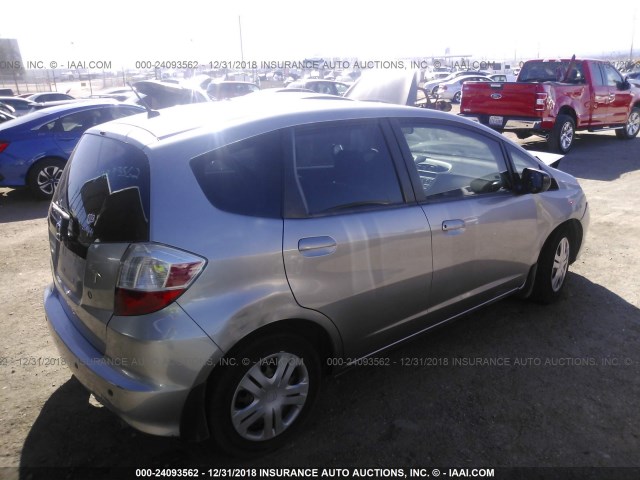 JHMGE87219S015306 - 2009 HONDA FIT GRAY photo 4