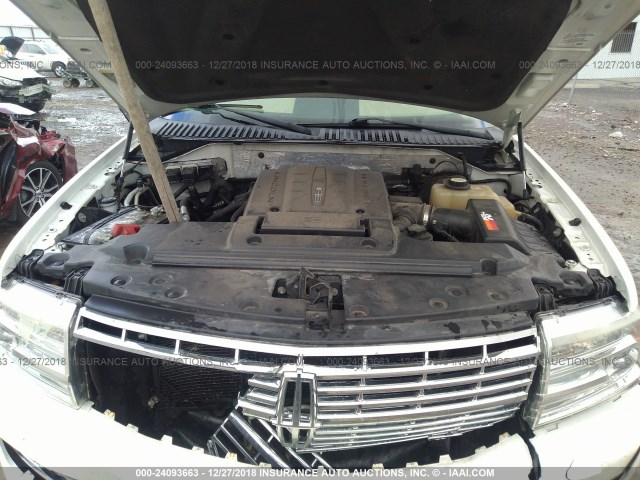 5LMFU28528LJ17866 - 2008 LINCOLN NAVIGATOR 白色 照片 10