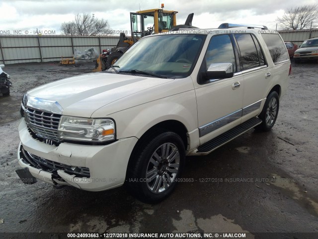 5LMFU28528LJ17866 - 2008 LINCOLN NAVIGATOR 白色 照片 2