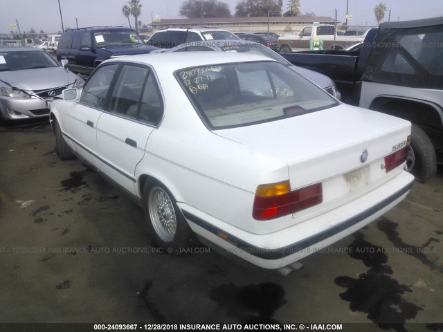 WBAHD231XK2091547 - 1989 BMW 535 I AUTOMATIC WHITE photo 3