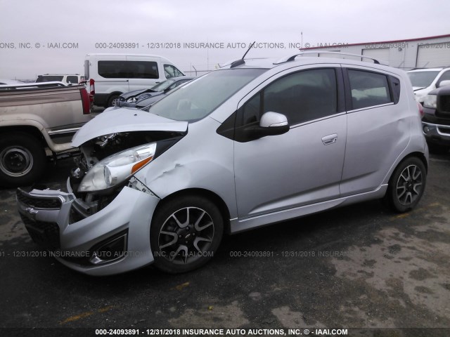 KL8CF6S93FC761955 - 2015 CHEVROLET SPARK 2LT SILVER photo 2