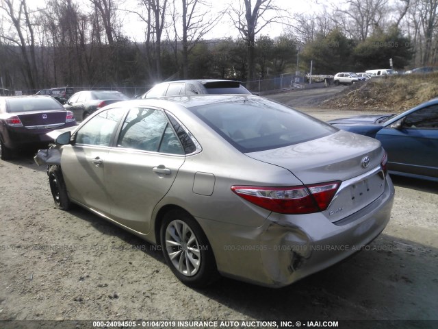 4T1BF1FK1FU106461 - 2015 TOYOTA CAMRY LE/XLE/SE/XSE TAN photo 3