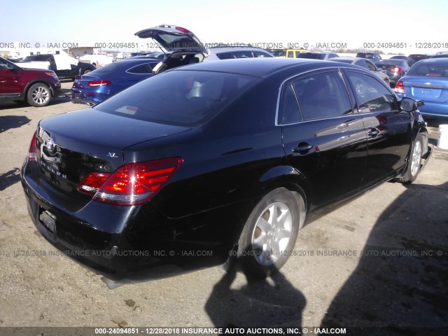 4T1BK36B18U263871 - 2008 TOYOTA AVALON XL/XLS/TOURING/LIMITED BLACK photo 4