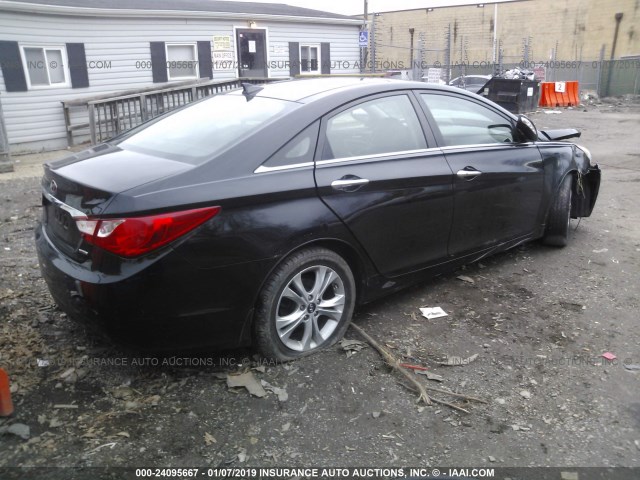 5NPEC4AC4DH672102 - 2013 HYUNDAI SONATA SE/LIMITED BLACK photo 4