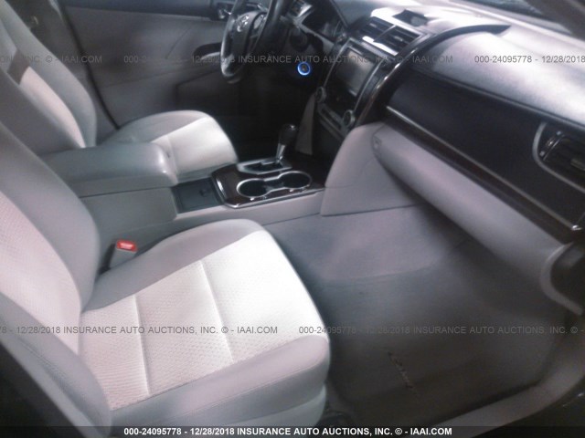4T1BF1FKXCU067753 - 2012 TOYOTA CAMRY SE/LE/XLE 黑色 照片 5