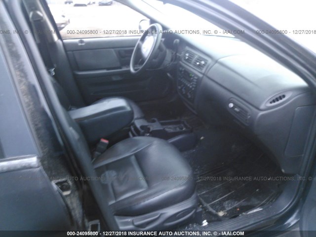 1FAFP55S44G166652 - 2004 FORD TAURUS SES BLACK photo 5