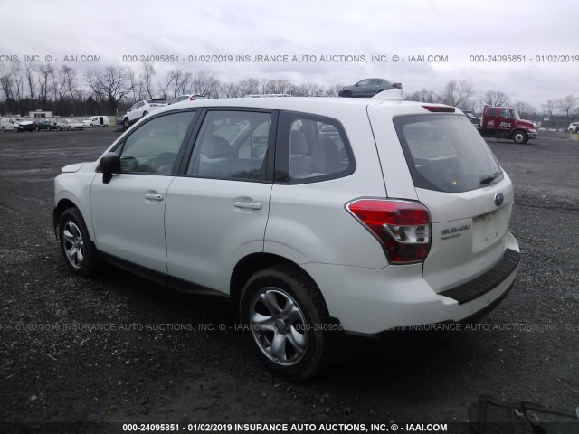 JF2SJAAC2GG433522 - 2016 SUBARU FORESTER 2.5I WHITE photo 3