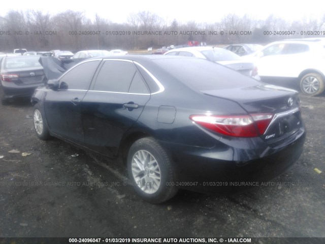 4T1BF1FKXGU248082 - 2016 TOYOTA CAMRY LE/XLE/SE/XSE BLACK photo 3