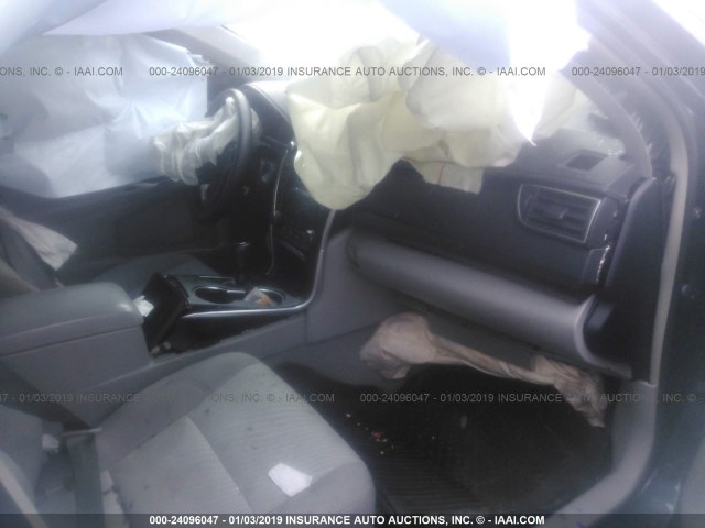 4T1BF1FKXGU248082 - 2016 TOYOTA CAMRY LE/XLE/SE/XSE BLACK photo 5