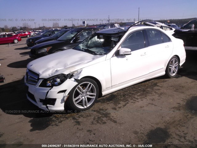 WDDGF4HB8DA767434 - 2013 MERCEDES-BENZ C 250 WHITE photo 2