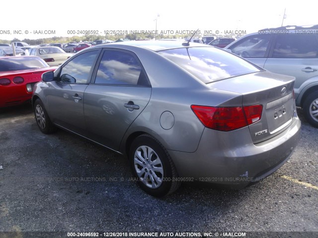 KNAFU4A22B5369063 - 2011 KIA FORTE EX GRAY photo 3