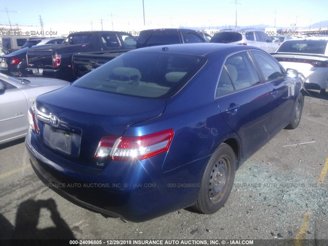 4T4BF3EK9AR011822 - 2010 TOYOTA CAMRY SE/LE/XLE BLUE photo 4