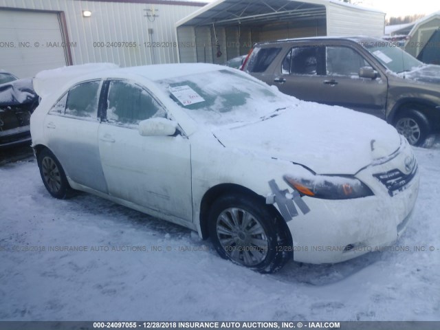 4T1BE46K27U729965 - 2007 TOYOTA CAMRY NEW GENERAT CE/LE/XLE/SE WHITE photo 1