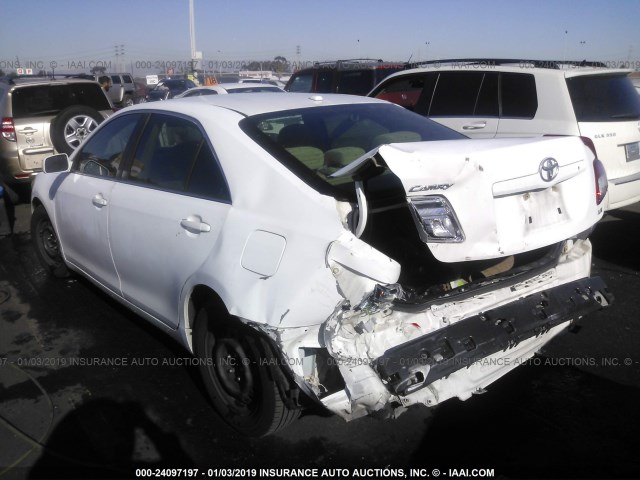 4T4BF3EK0BR147225 - 2011 TOYOTA CAMRY SE/LE/XLE WHITE photo 3