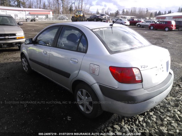 KNADE123176185891 - 2007 KIA RIO LX/SX SILVER photo 3