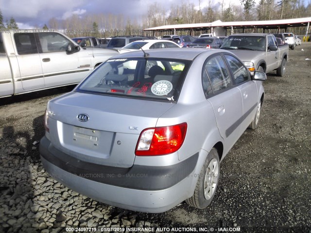 KNADE123176185891 - 2007 KIA RIO LX/SX SILVER photo 4