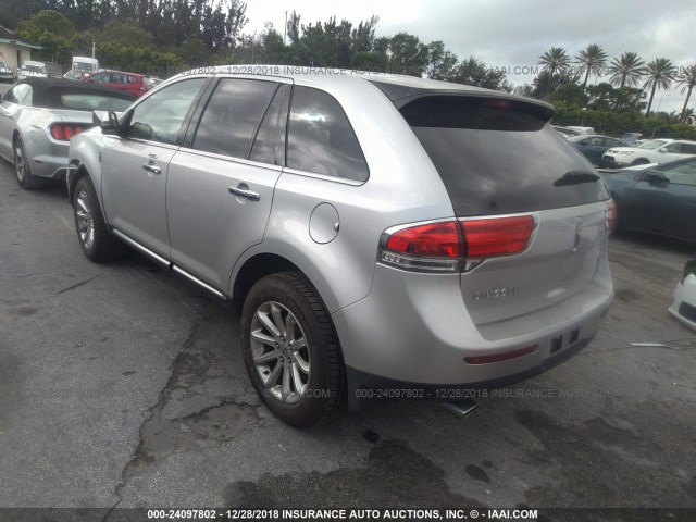 2LMDJ6JK8CBL09820 - 2012 LINCOLN MKX SILVER photo 3