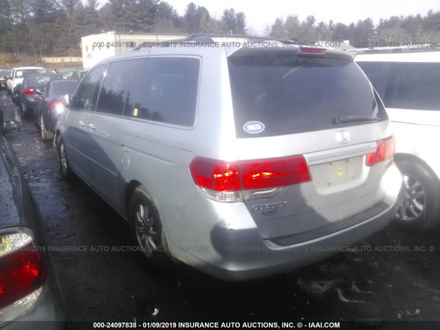 5FNRL3H68AB102805 - 2010 HONDA ODYSSEY EXL SILVER photo 3