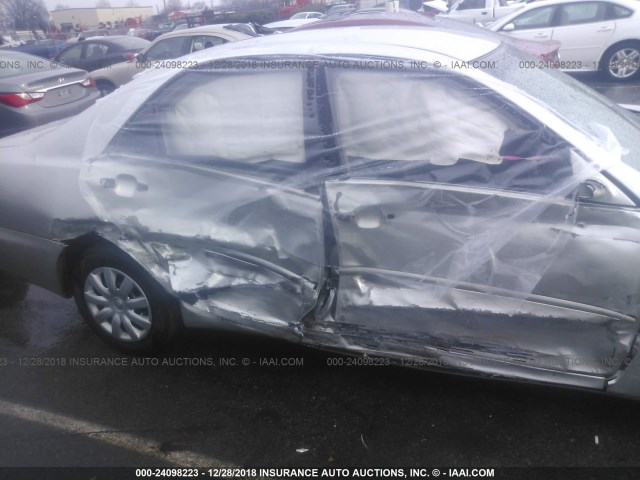 4T1BE30K86U679753 - 2006 TOYOTA CAMRY LE/XLE/SE SILVER photo 6