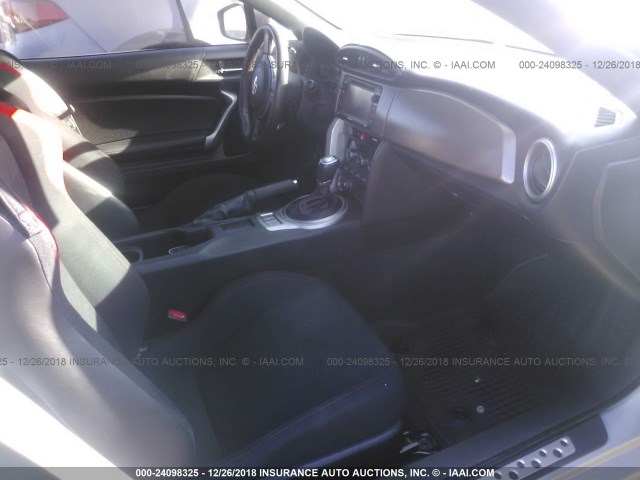 JF1ZNAA17D2732910 - 2013 TOYOTA SCION FR-S SILVER photo 5