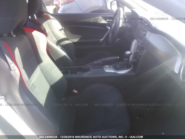 JF1ZNAA17D2732910 - 2013 TOYOTA SCION FR-S SILVER photo 8