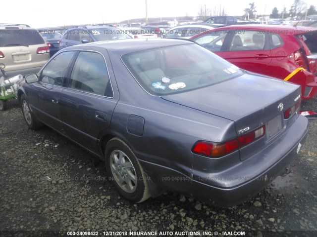 JT2BF28K4X0194950 - 1999 TOYOTA CAMRY LE/XLE GRAY photo 3