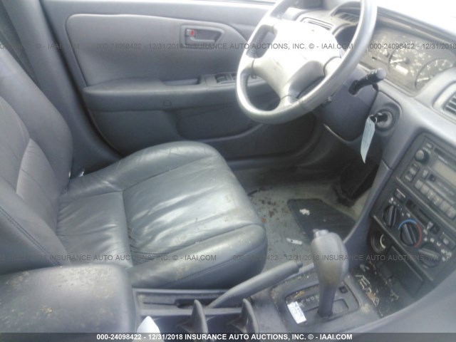 JT2BF28K4X0194950 - 1999 TOYOTA CAMRY LE/XLE GRAY photo 5