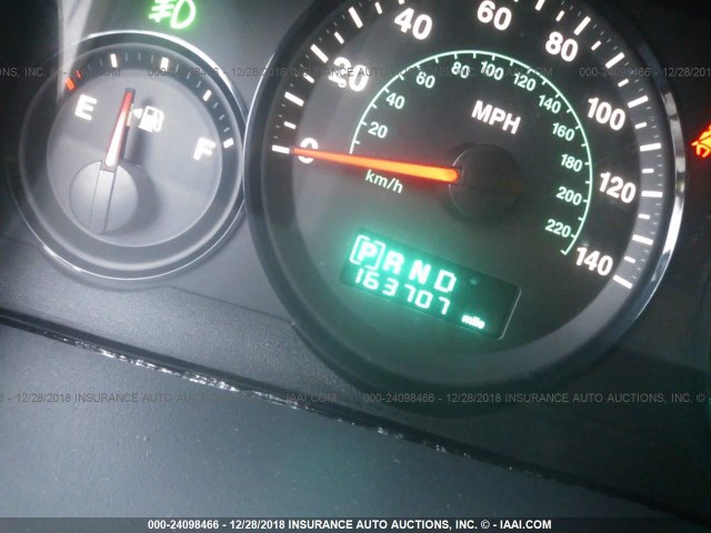 1J4GR48KX5C722741 - 2005 JEEP GRAND CHEROKEE LAREDO/COLUMBIA/FREEDOM 银色 照片 7