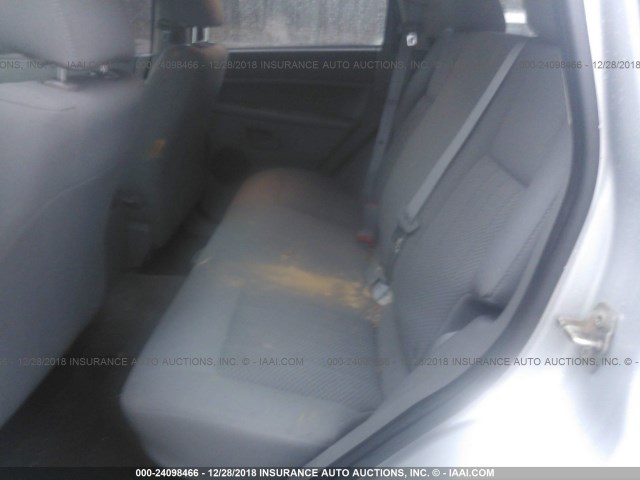 1J4GR48KX5C722741 - 2005 JEEP GRAND CHEROKEE LAREDO/COLUMBIA/FREEDOM 银色 照片 8