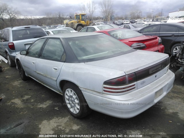 2B3HD46T2VH618392 - 1997 DODGE INTREPID SILVER photo 3