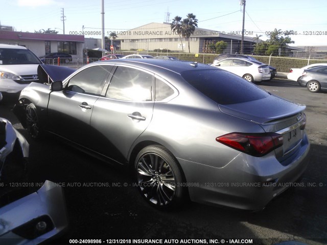 JN1BY1AP1JM181125 - 2018 INFINITI Q70 3.7 LUXE GRAY photo 3