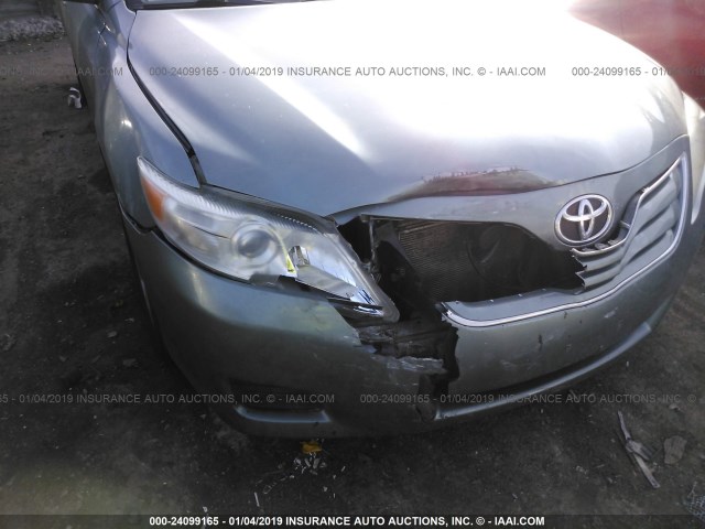 4T4BF3EK5BR137936 - 2011 TOYOTA CAMRY SE/LE/XLE 绿色 照片 6